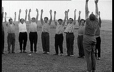 König Fußball auf dem Dorf (1957)