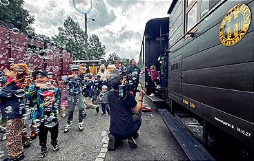 Die geklaute Eisenbahn - Die Verrückten vom Schwarzbachtal