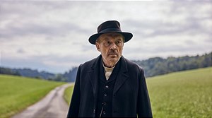 Josef Hader dreht ORF/ZDF-Zweiteiler „Unruhe um einen Friedfertigen“