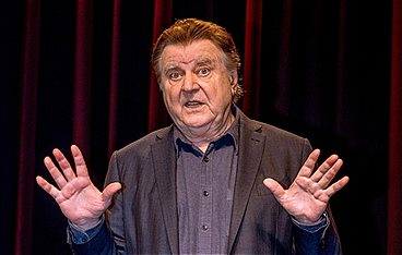 Lukas Resetarits: ÜberLeben