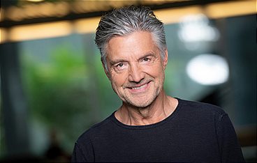 Knapp Daneben - Musik & Talk mit Heiner Knapp